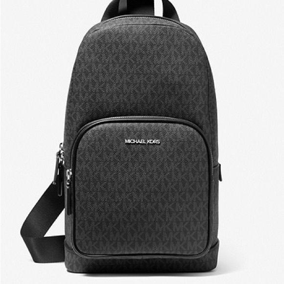 MICHAEL KORS MENS Cooper Logo Sling Pack In Black Signature - Picture 2 of 4
